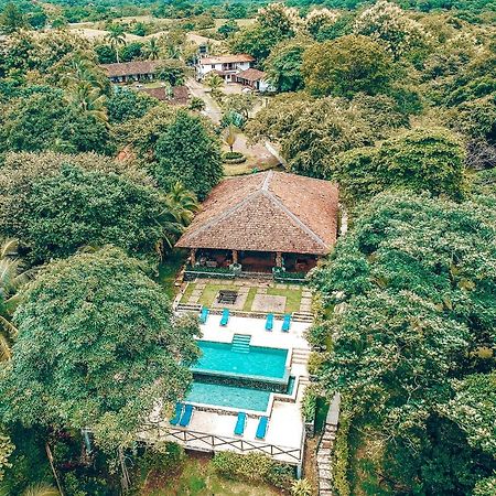 Hotel Santa Catalina Panama エクステリア 写真
