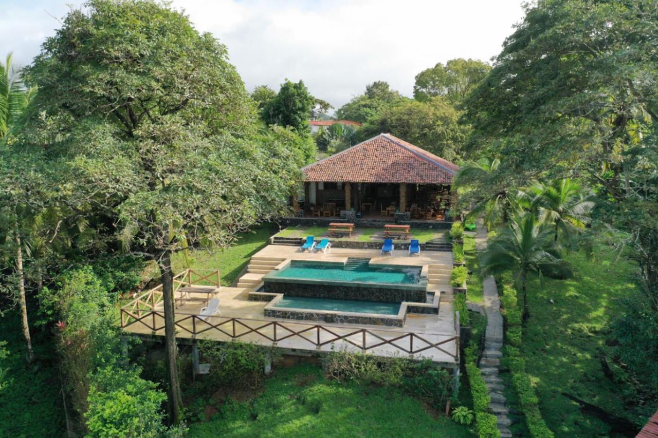 Hotel Santa Catalina Panama エクステリア 写真
